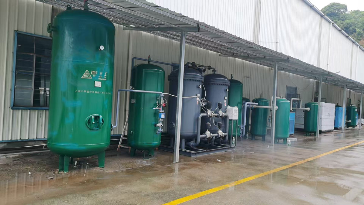 Laboratory Nitrogen Generator